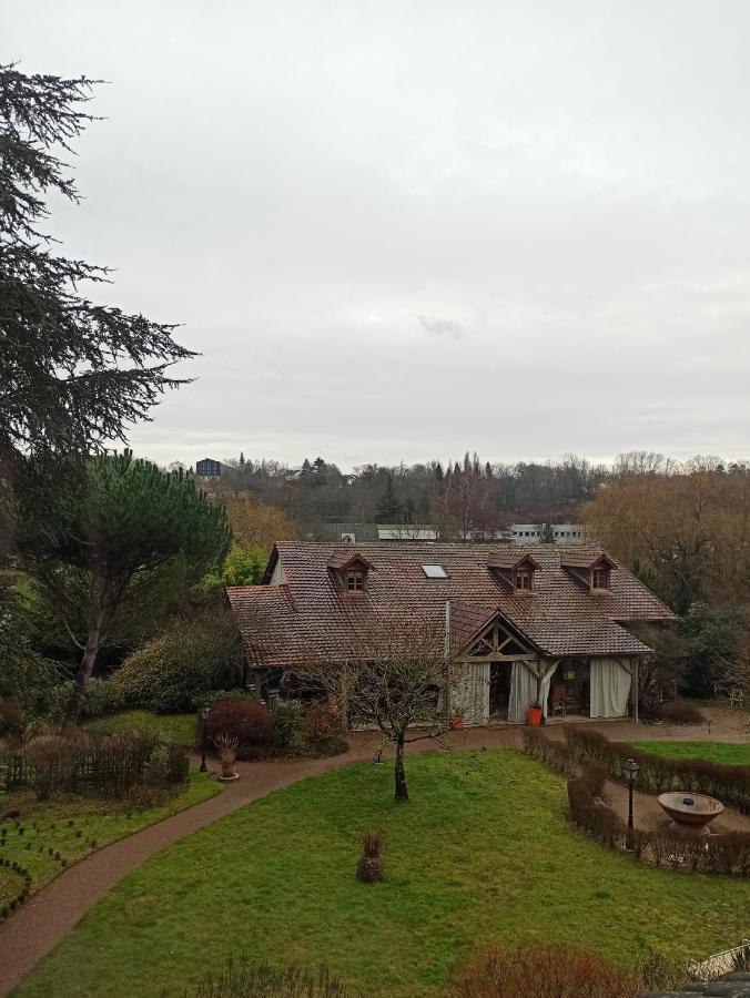 Le Poudrier Hotel Limoges Bagian luar foto
