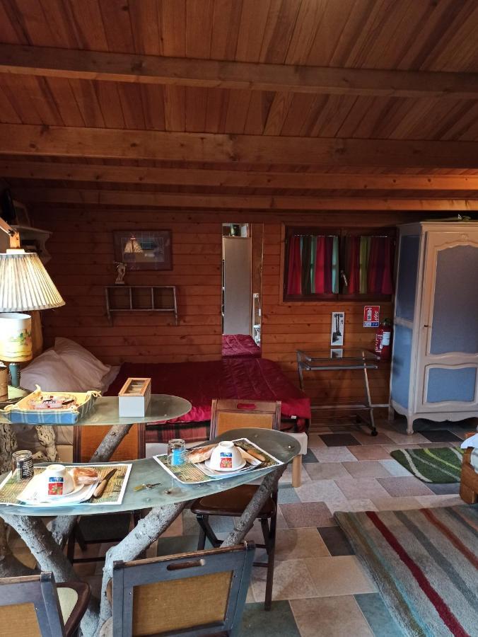 Le Poudrier Hotel Limoges Bagian luar foto